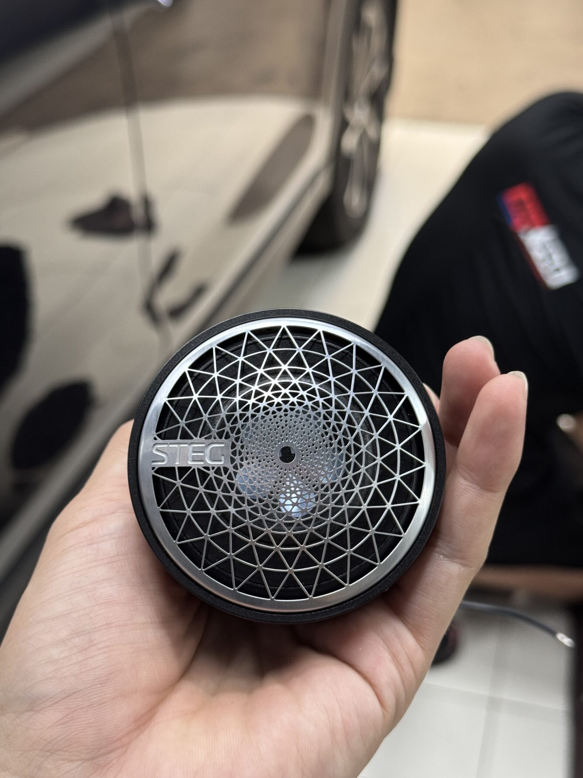 Độ loa xe Mazda CX5 - Mazda CX8 với loa Mid - Treble STEG SFF1 - Ảnh 4