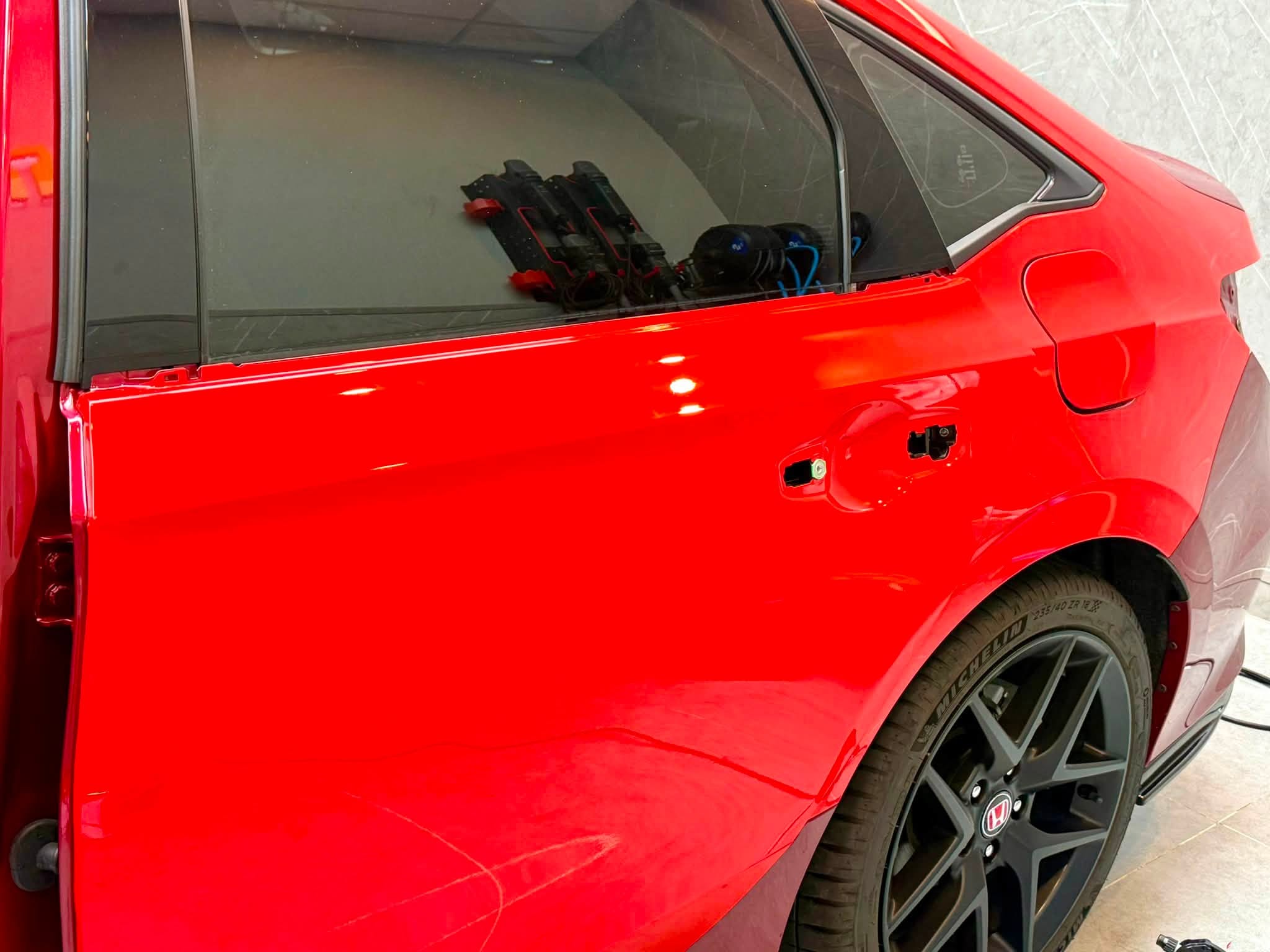 Honda Civic Wrap Đổi Màu Teckwrap Red Racing CG06-HD – Đỏ Ferrari Thể Thao Tại Vũng Tàu - Ảnh 8